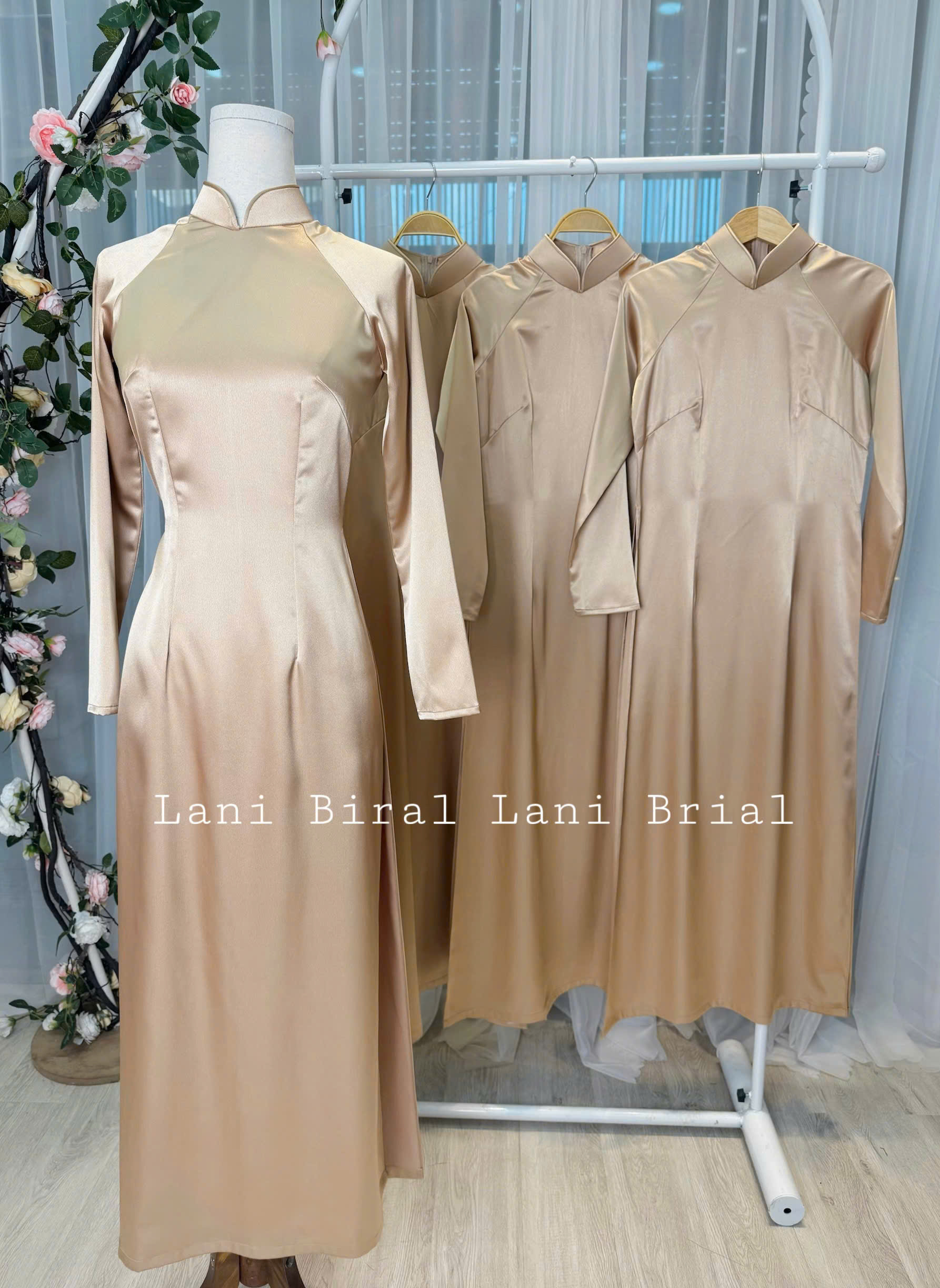 Áo Dài Bưng Quả Vàng Đồng 